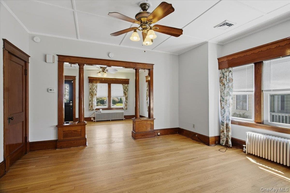 8 E Willow Street thumbnail 11