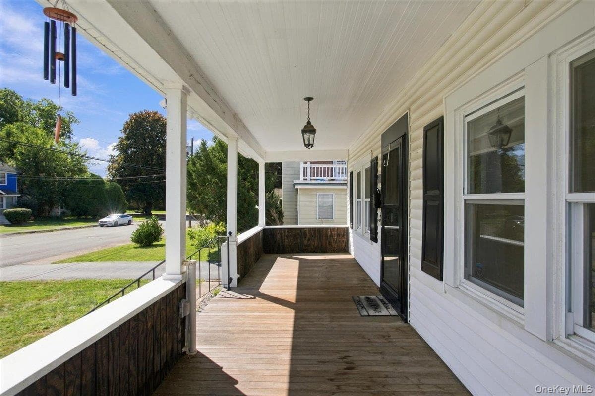 8 E Willow Street thumbnail 36