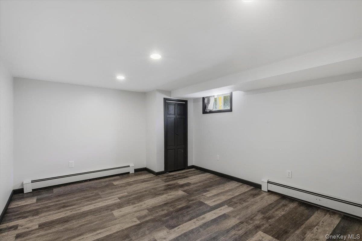 8 E Willow Street thumbnail 28