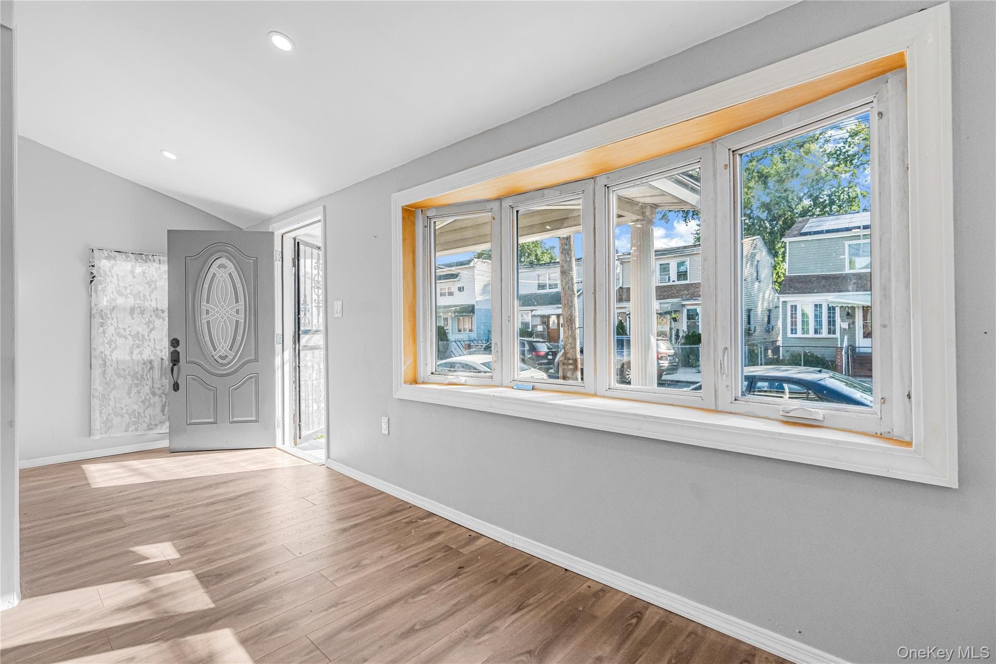 1161 E 88th Street thumbnail 9