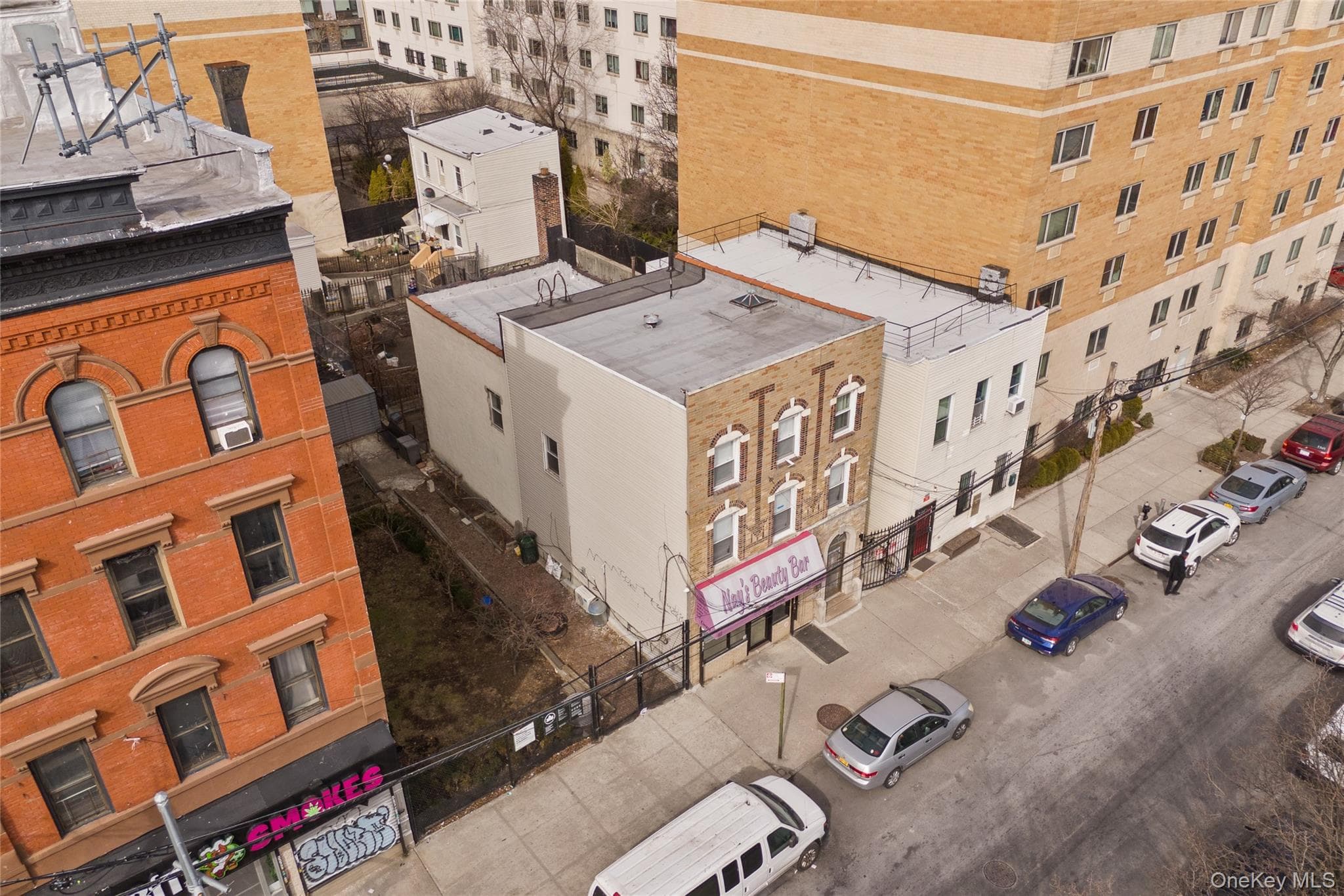 811 Courtlandt Avenue thumbnail 4