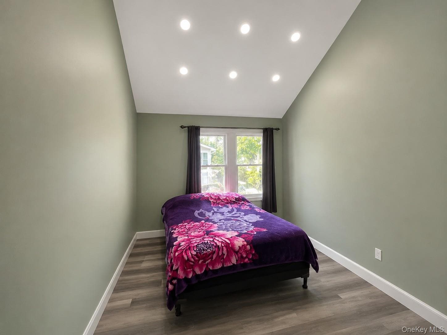 59 Whittier Drive thumbnail 16