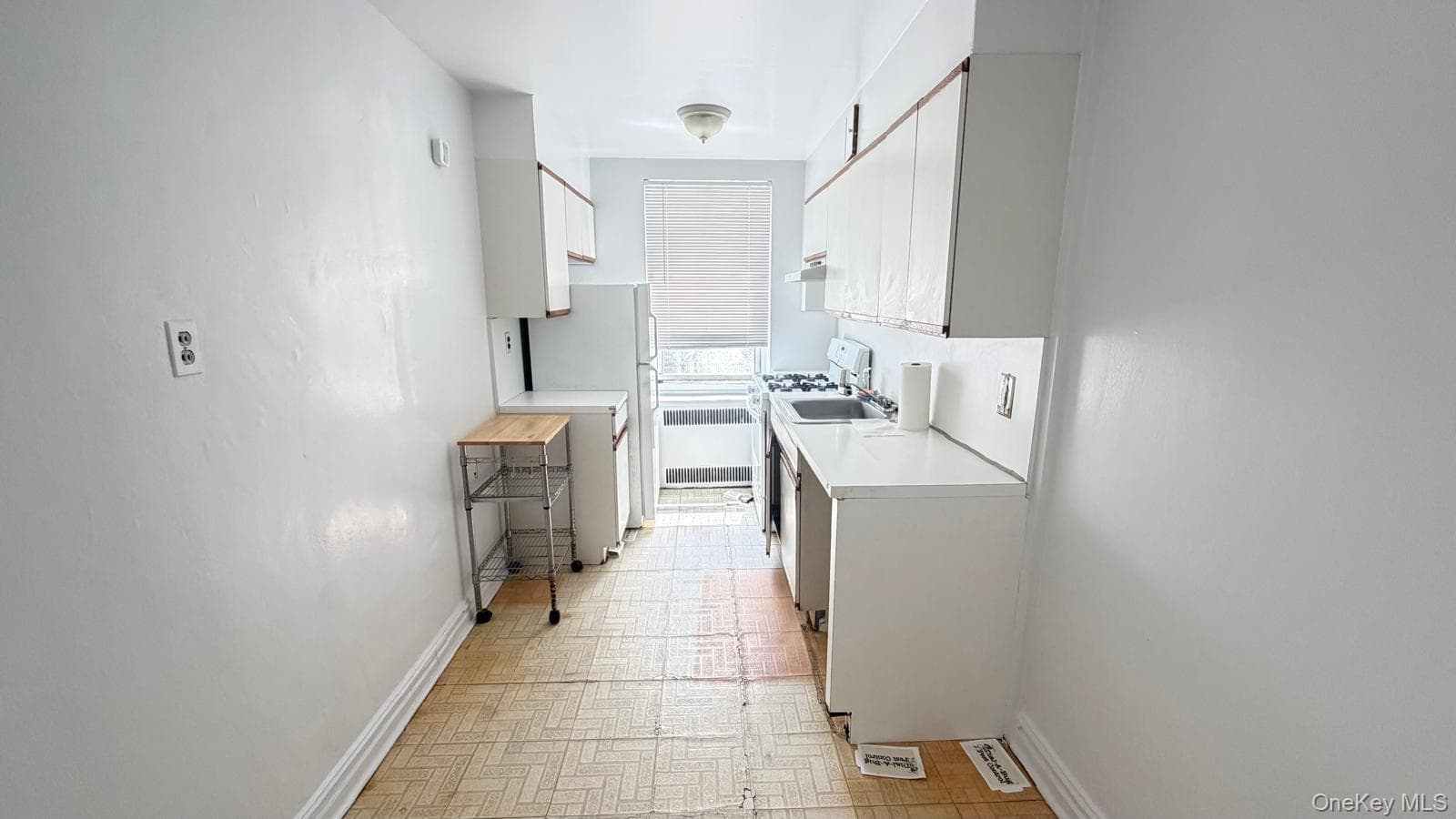 61-41 Saunders Street Unit: B67 thumbnail 17
