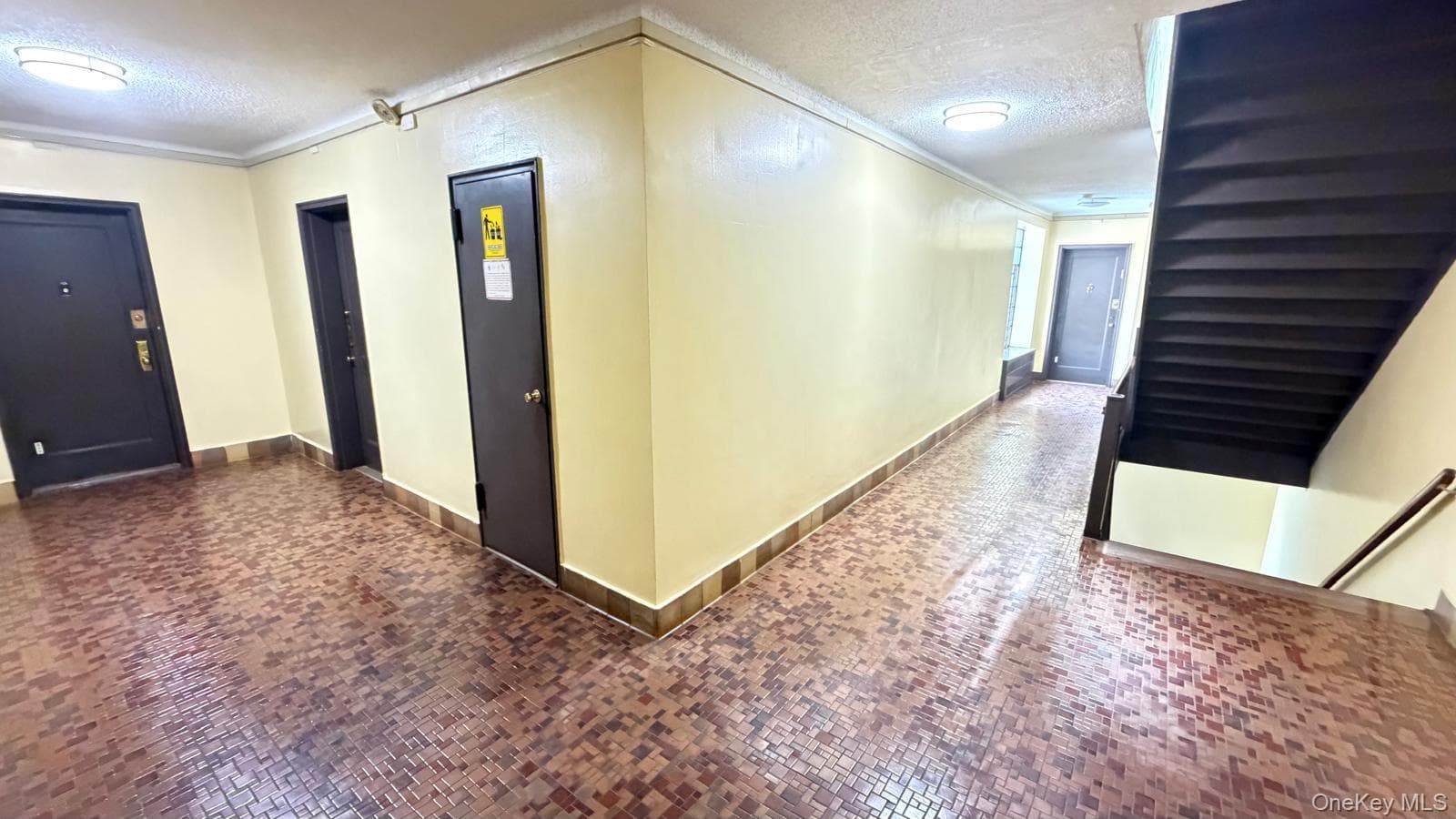 61-41 Saunders Street Unit: B67 thumbnail 19
