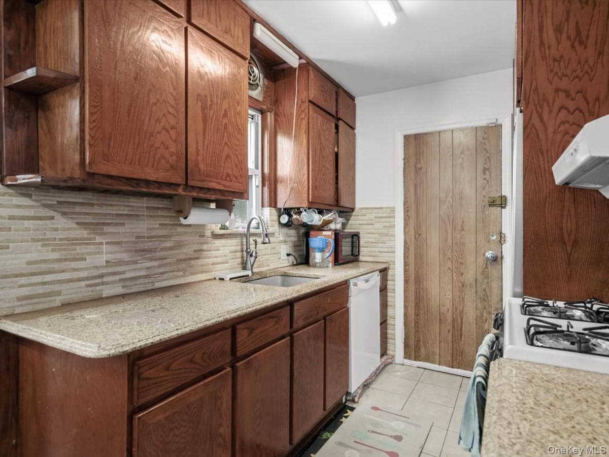 6507 181st Street thumbnail 7