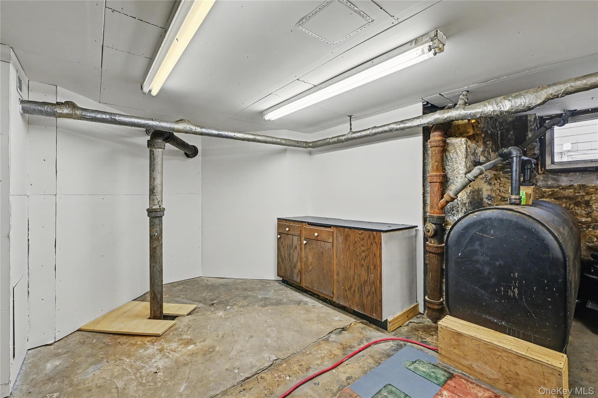 176 Archer Avenue thumbnail 39