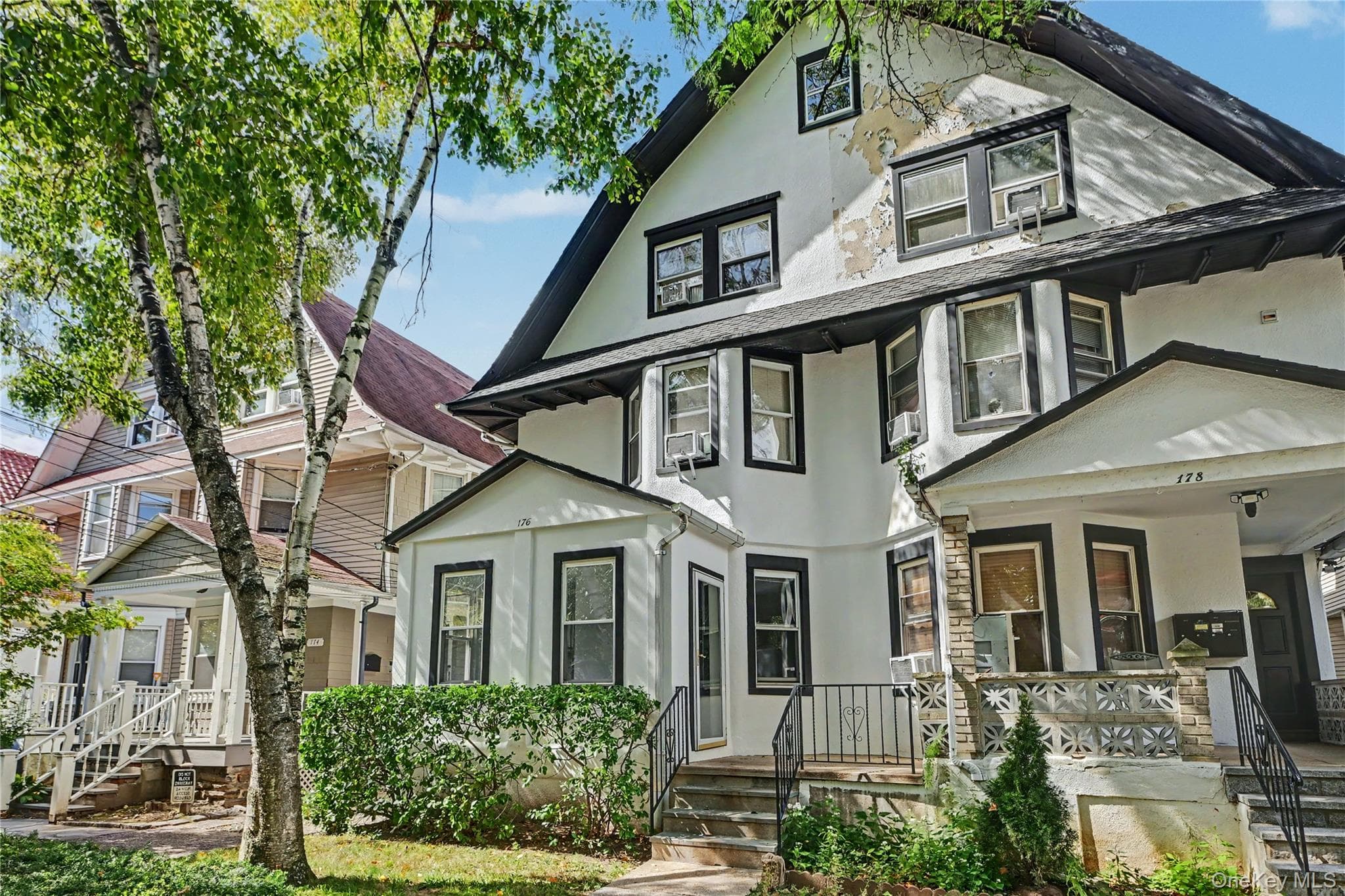 176 Archer Avenue thumbnail 4