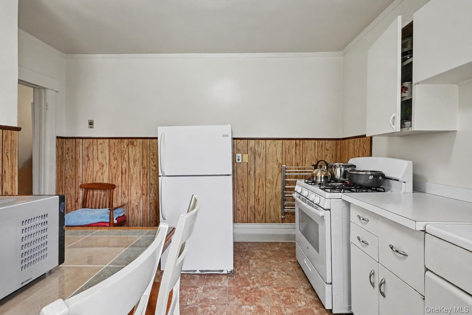 176 Archer Avenue thumbnail 14