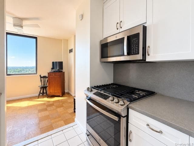 26910 Grand Central Parkway PKWY Unit: 15B thumbnail 9