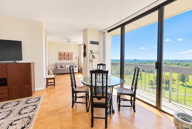 26910 Grand Central Parkway PKWY Unit: 15B thumbnail 6