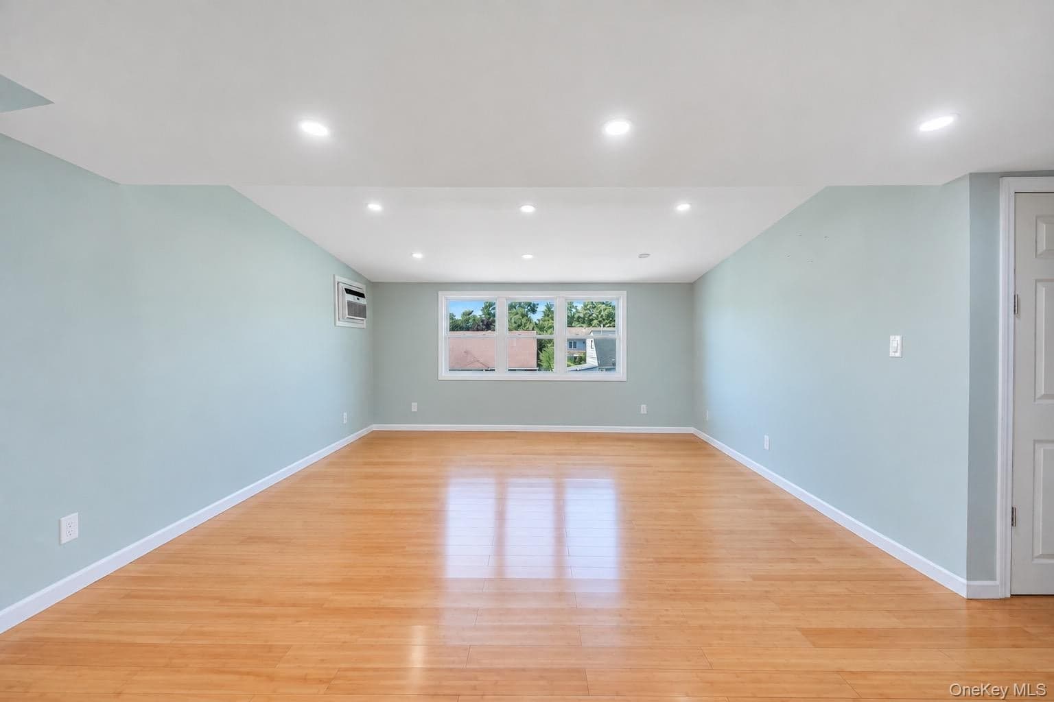 165 Wilfred Boulevard thumbnail 18