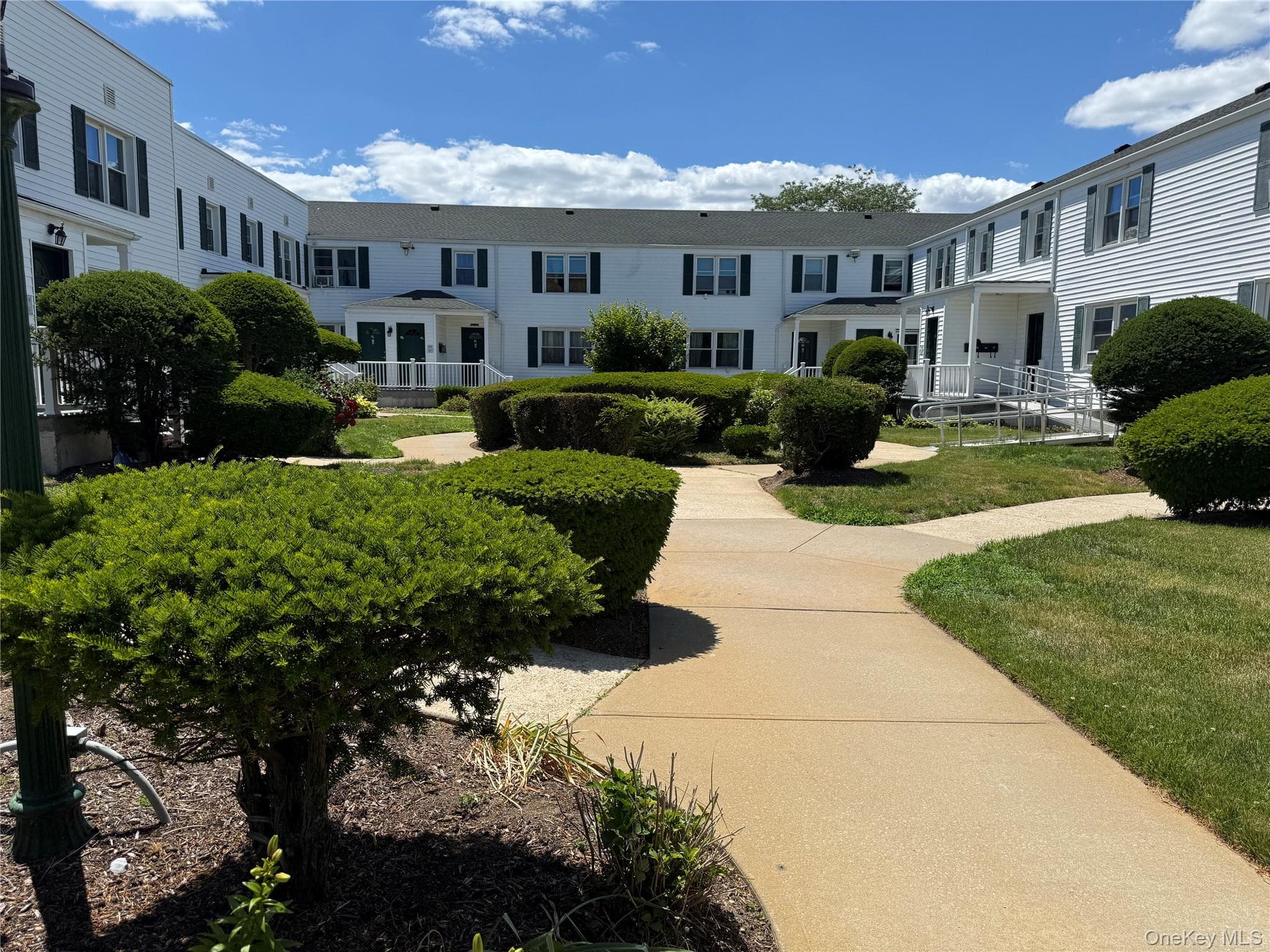 494 S Ocean Avenue Unit: 1 L, Freeport