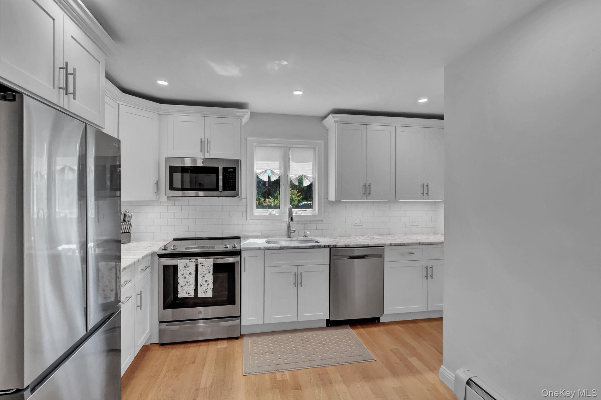 12 Bainbridge Avenue thumbnail 11