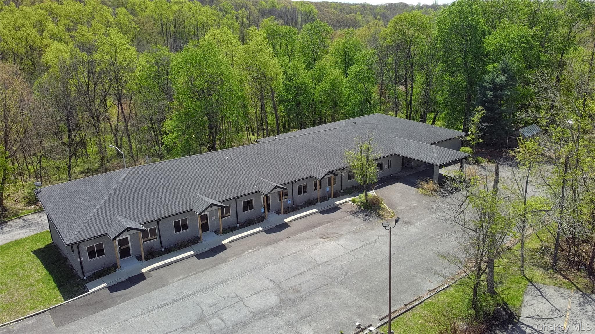 4 Corwin Court photo 1