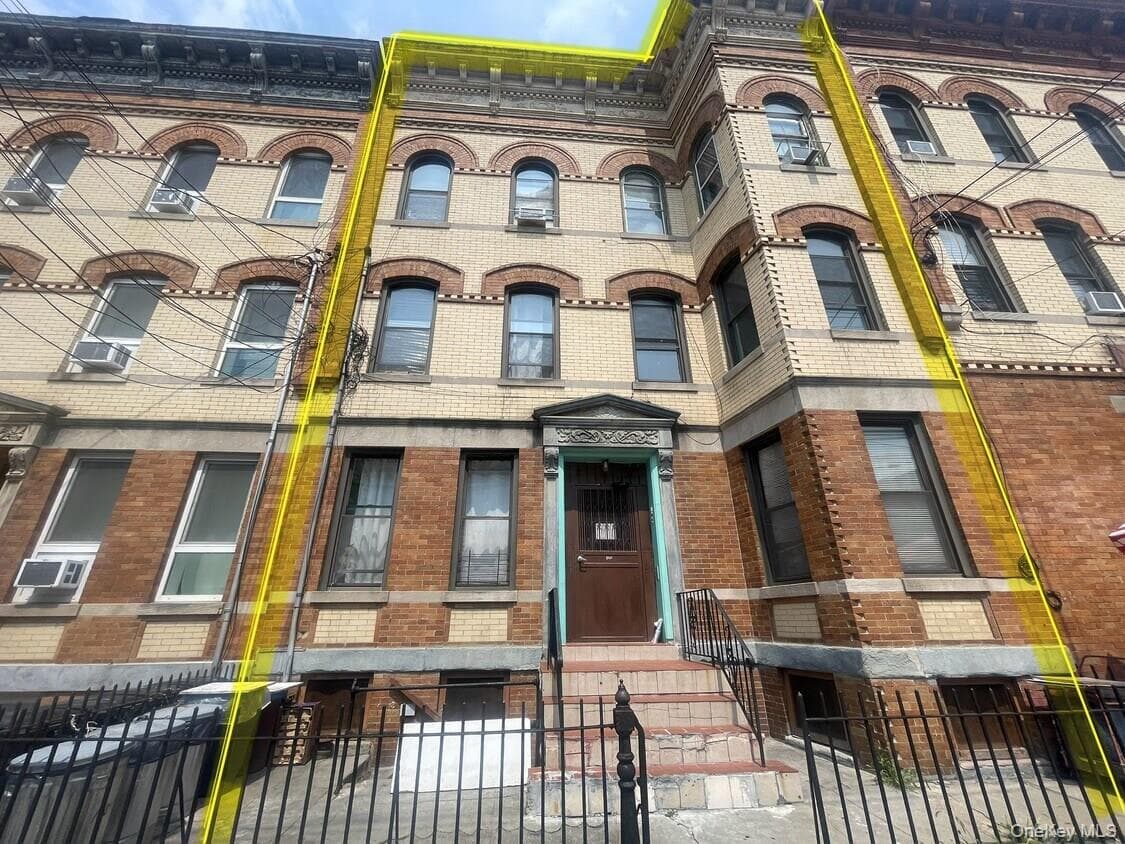 1881 Putnam Avenue, Ridgewood