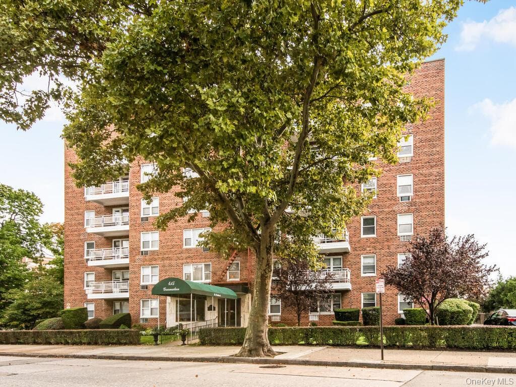 415 Gramatan Avenue Unit: 4E, Mount Vernon
