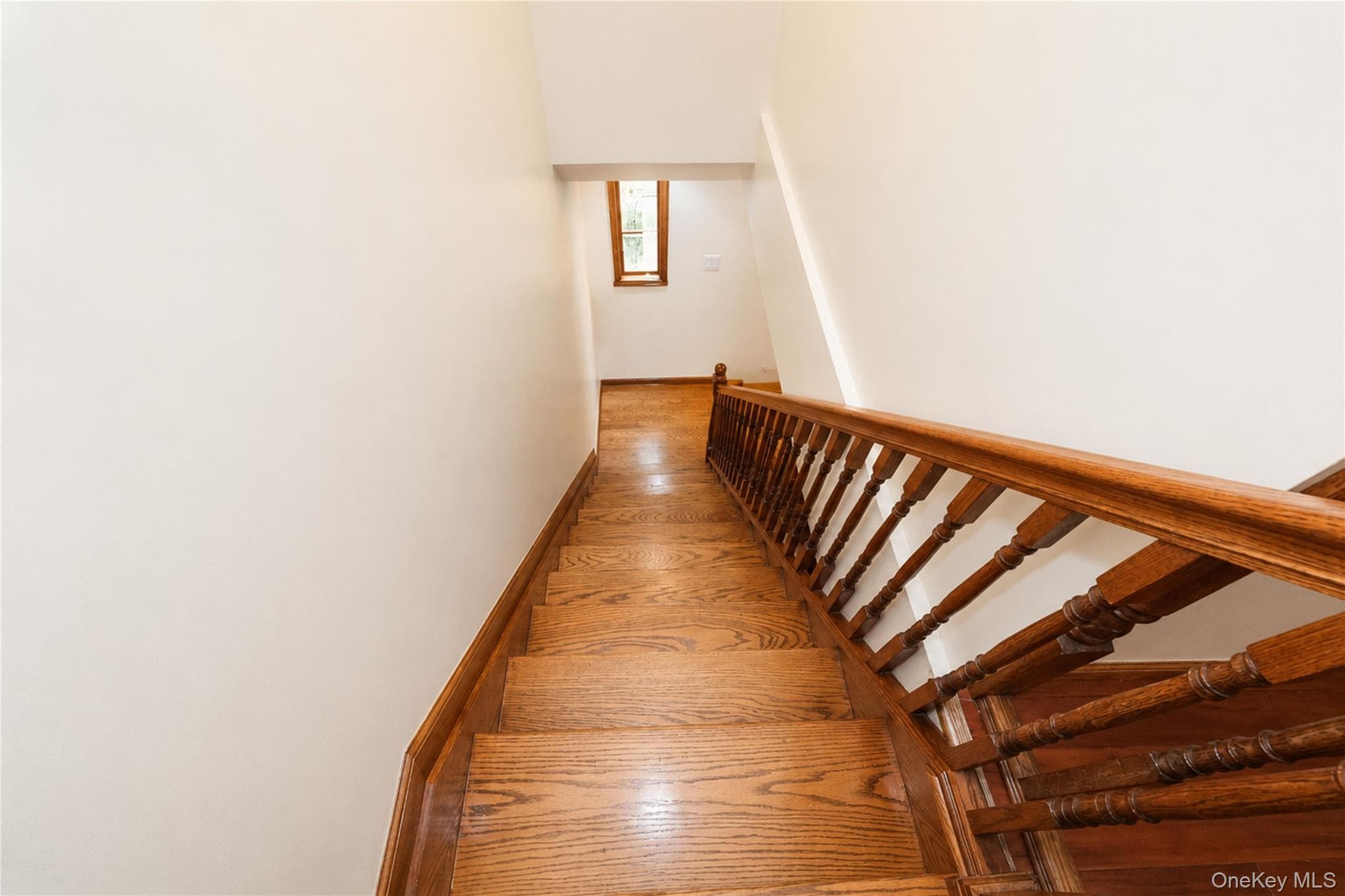 2027 E 35th Street thumbnail 15
