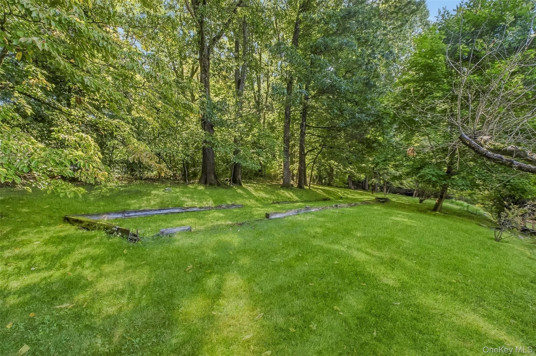 2054 Quaker Ridge Road thumbnail 38