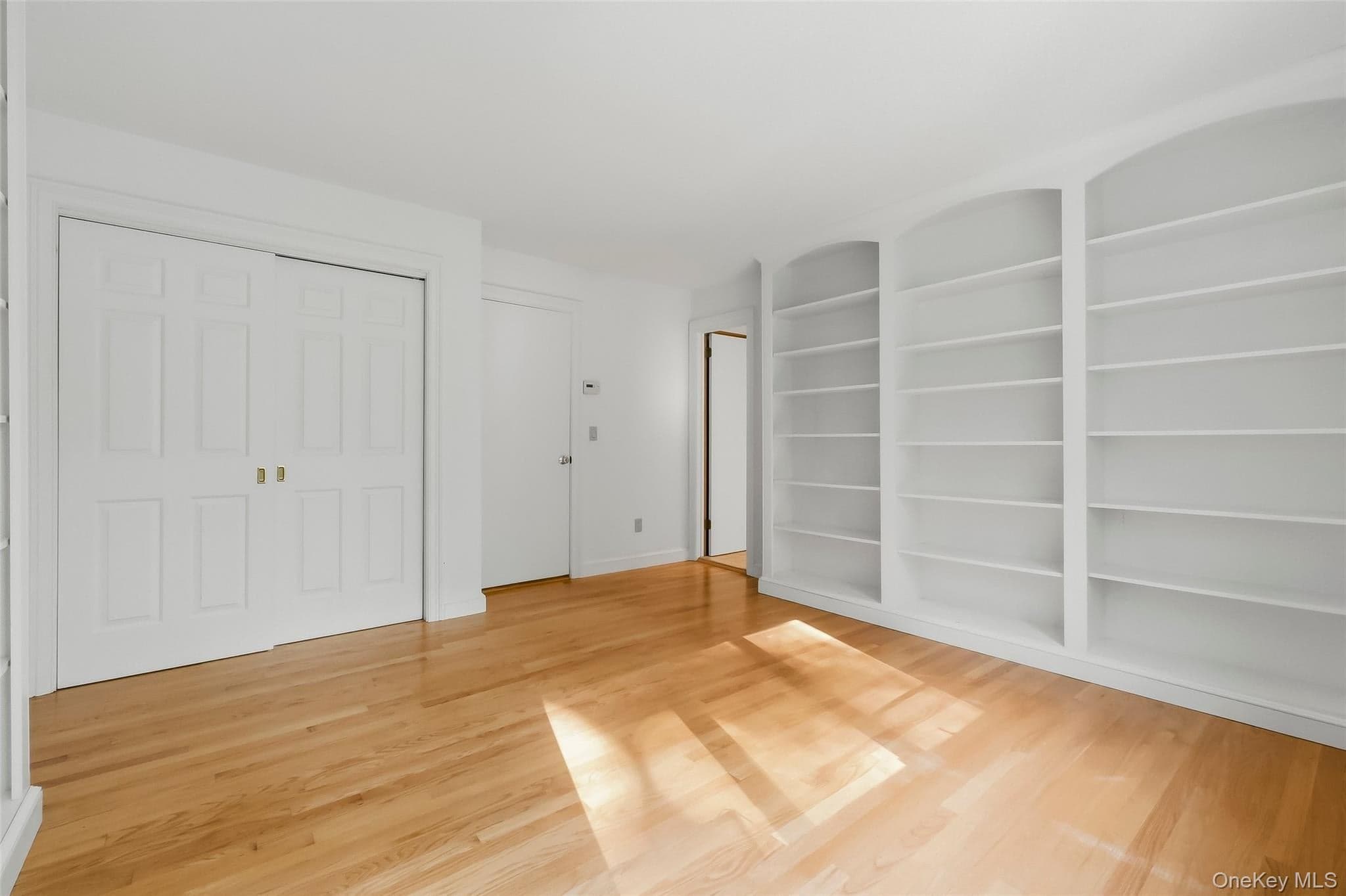 2054 Quaker Ridge Road thumbnail 15