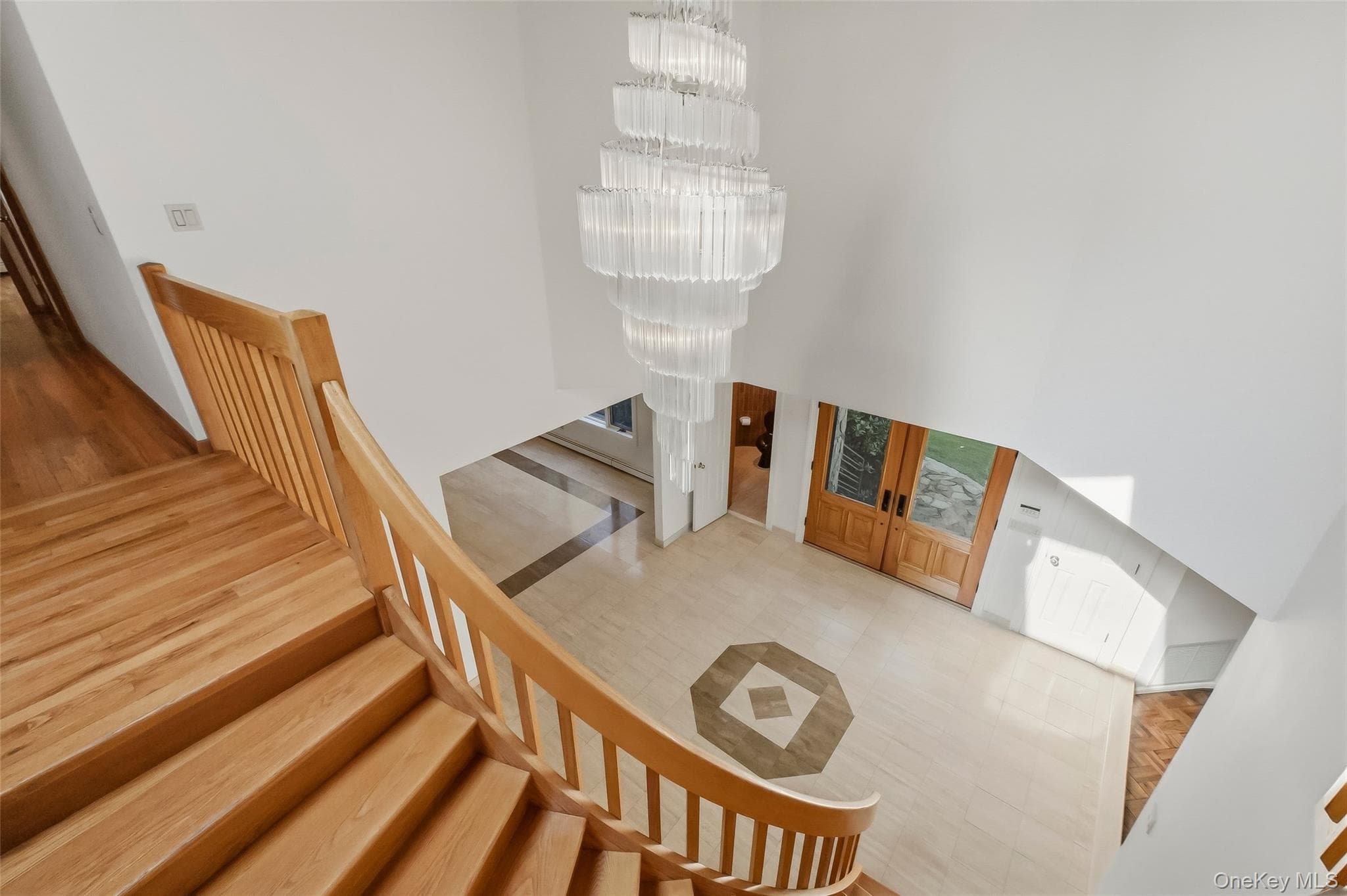 2054 Quaker Ridge Road thumbnail 17