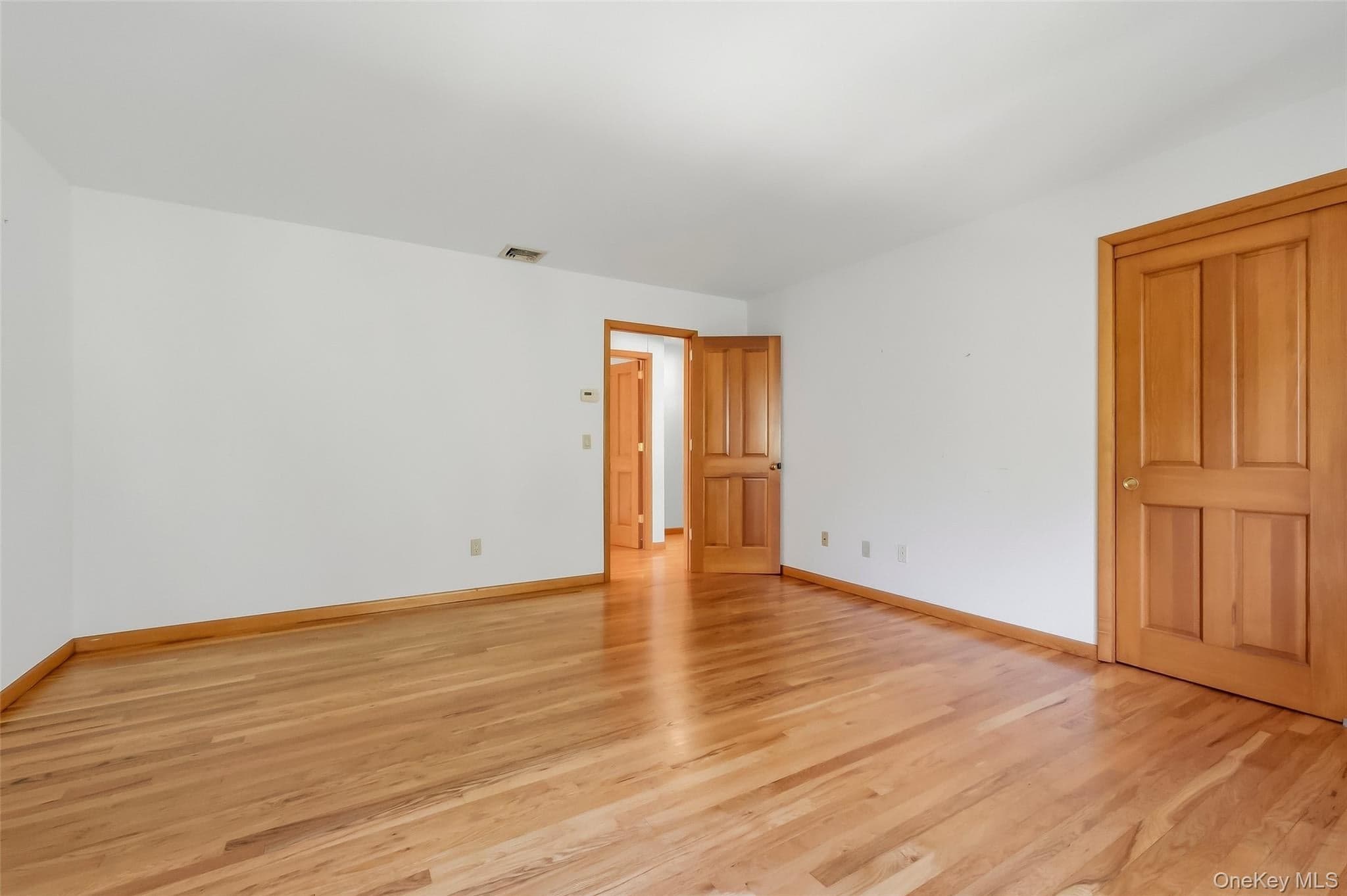 2054 Quaker Ridge Road thumbnail 24