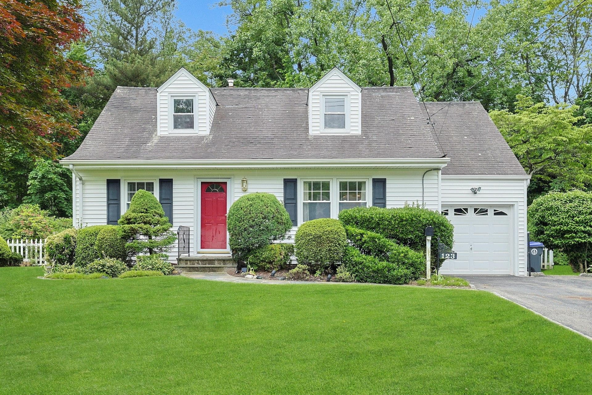 123 Randolph Road photo 1