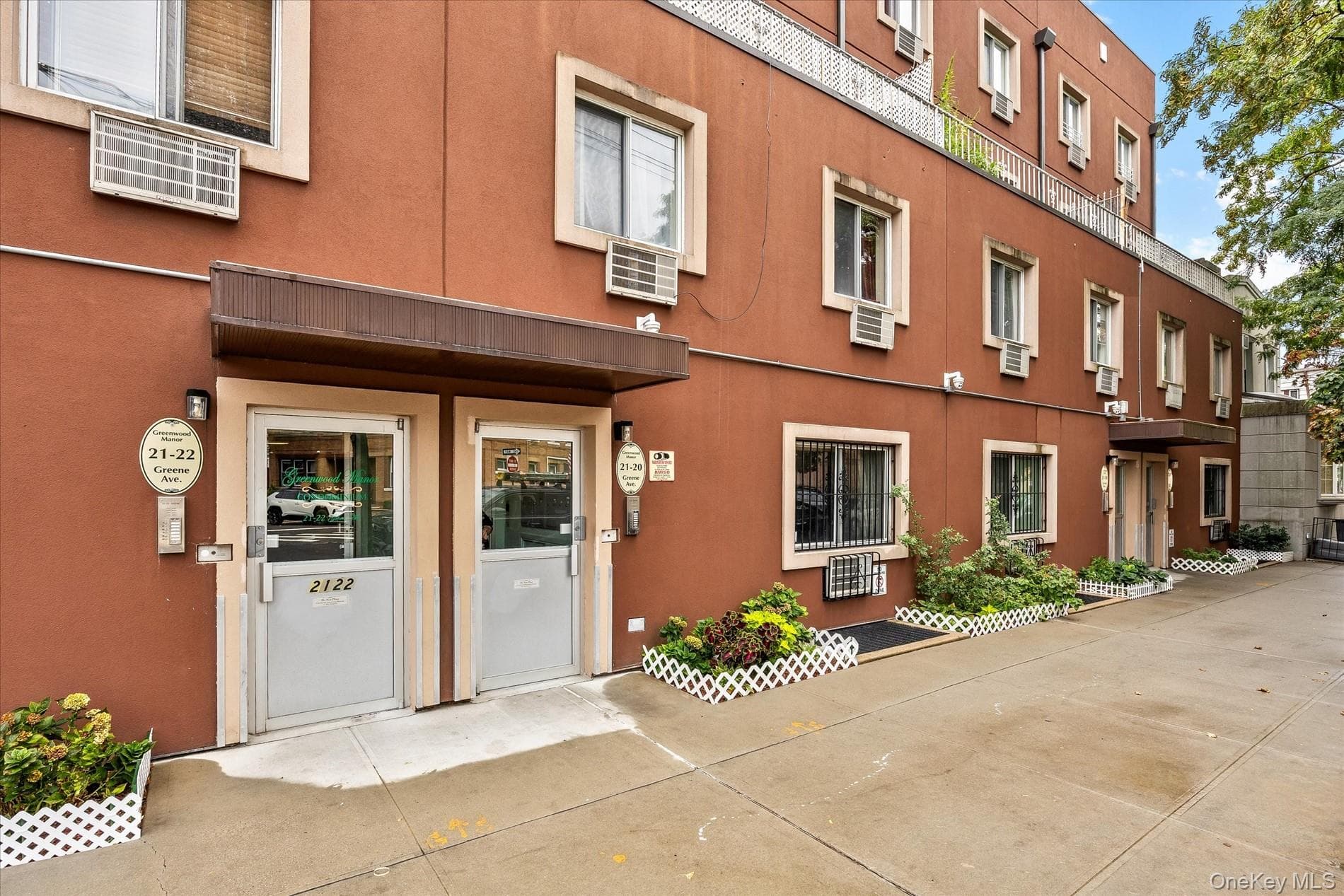 2120 Greene Avenue Unit: F1, Ridgewood