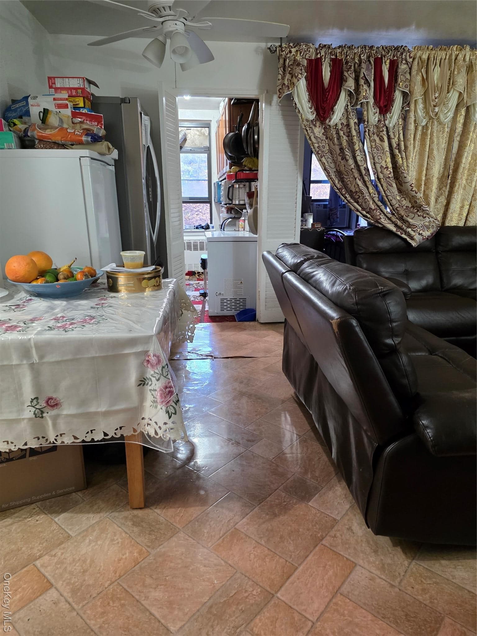 2661 Marion Ave Ave Unit: 1H thumbnail 4