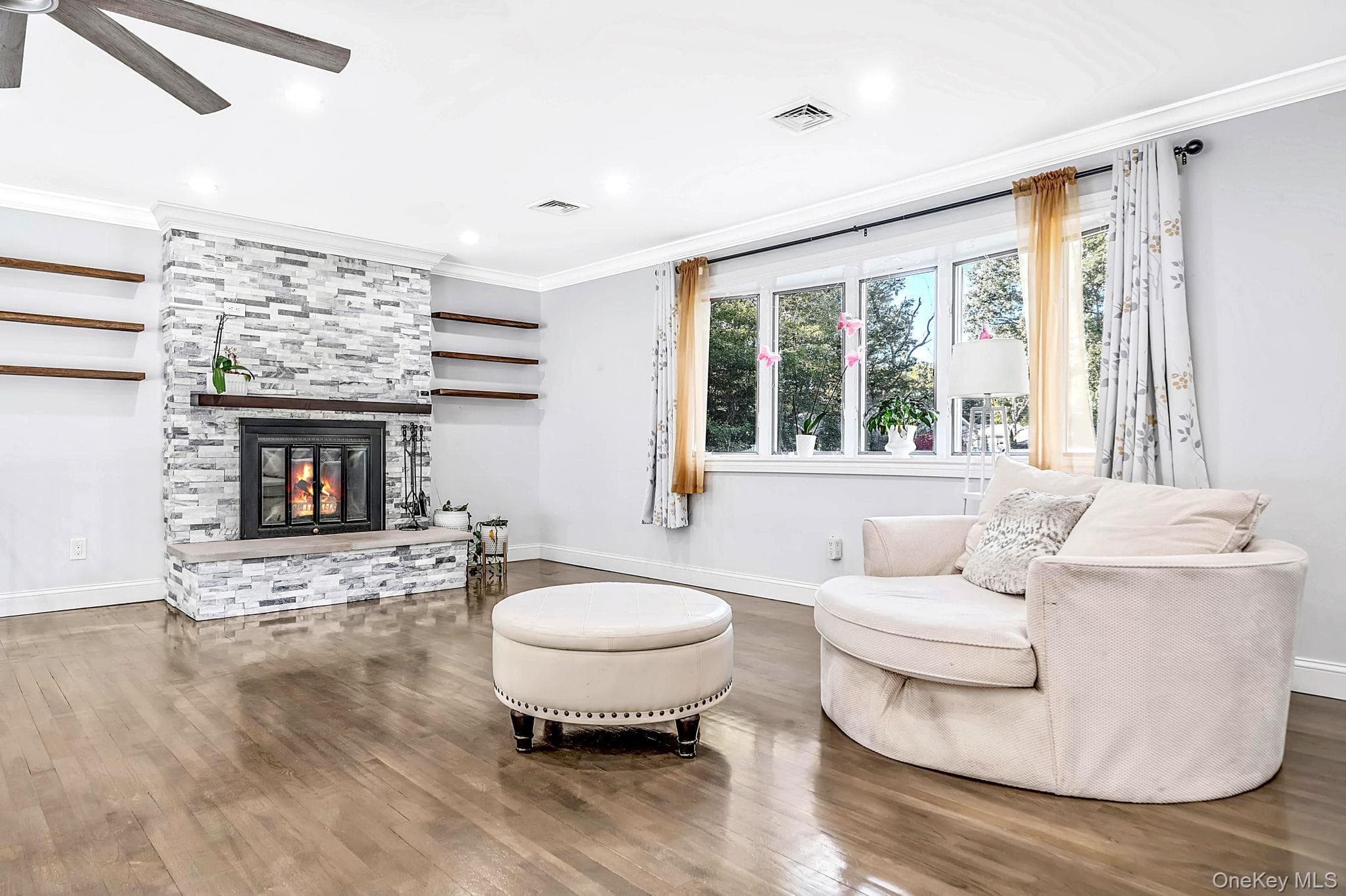 20 Danbury Avenue thumbnail 5