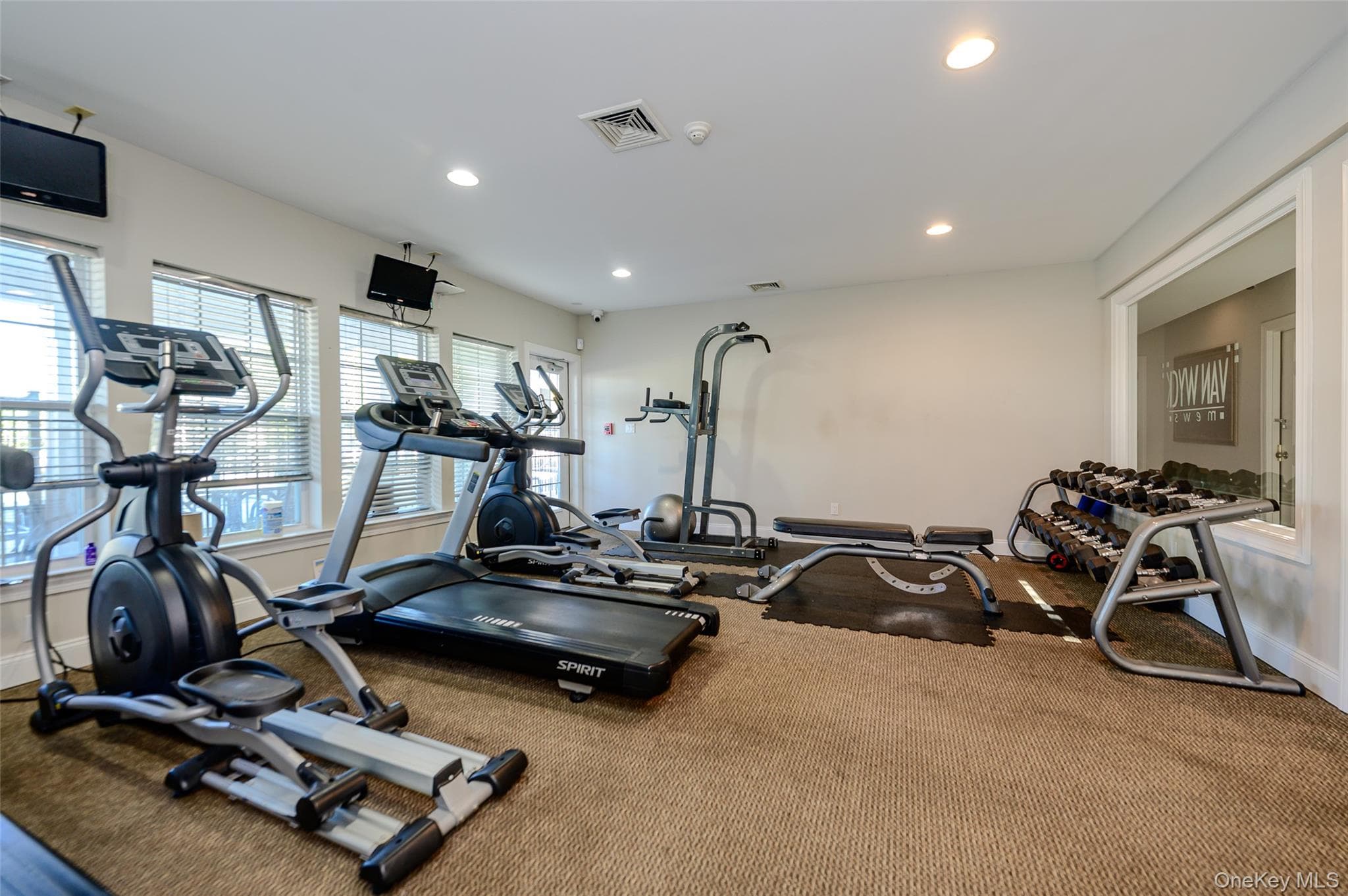 3410 Bennington Drive Unit: 3410 thumbnail 29