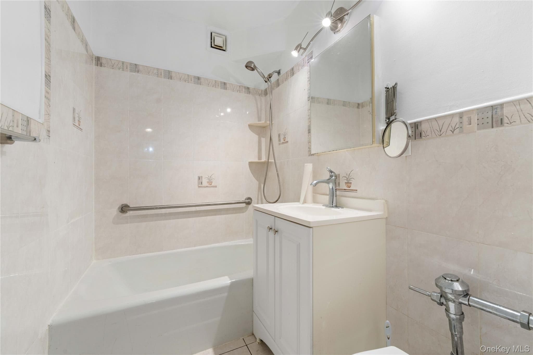 42-65 Kissena Boulevard Unit: 511 thumbnail 5