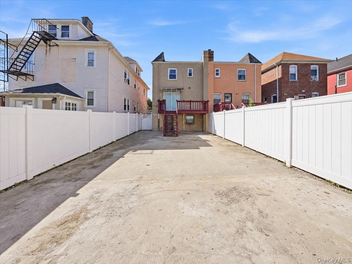 4048 Seton Avenue thumbnail 41