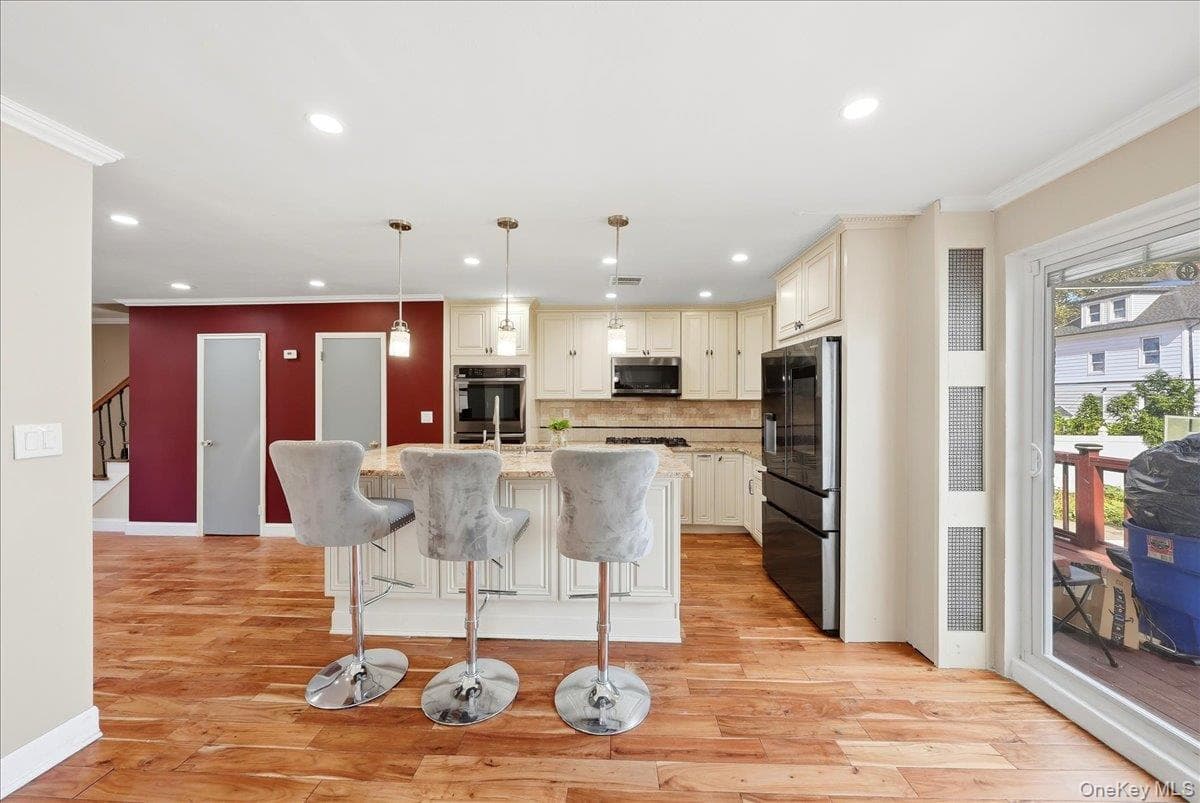 4048 Seton Avenue thumbnail 15
