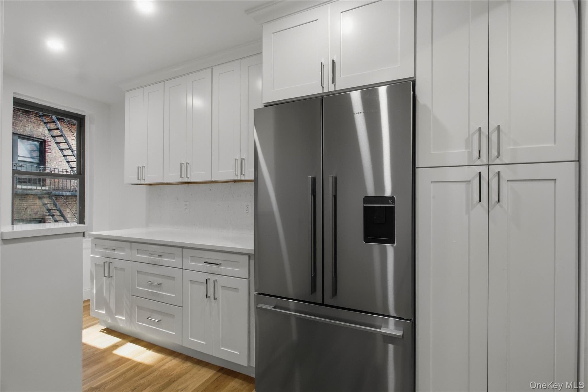 98 Park Terrace East TER Unit: 2C thumbnail 2