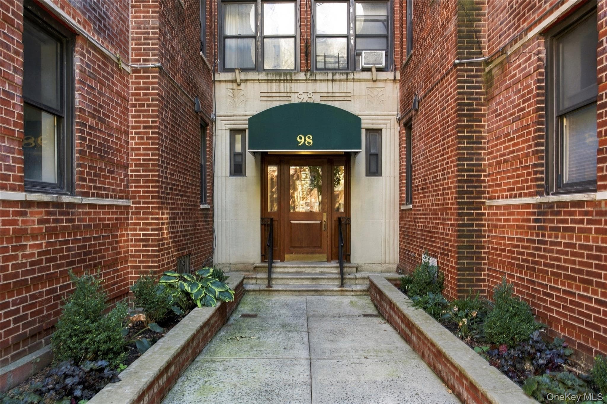 98 Park Terrace East TER Unit: 2C thumbnail 16