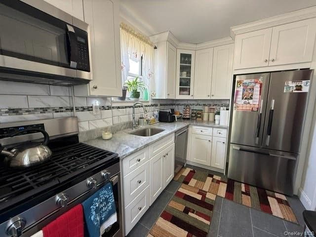 131-03 233 St Road Unit: upper thumbnail 4