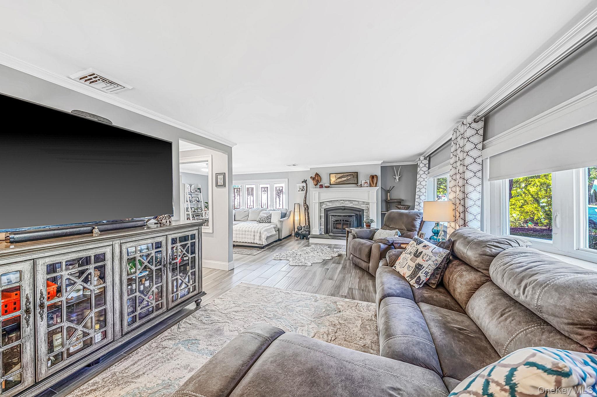 76 Corbin Avenue thumbnail 14