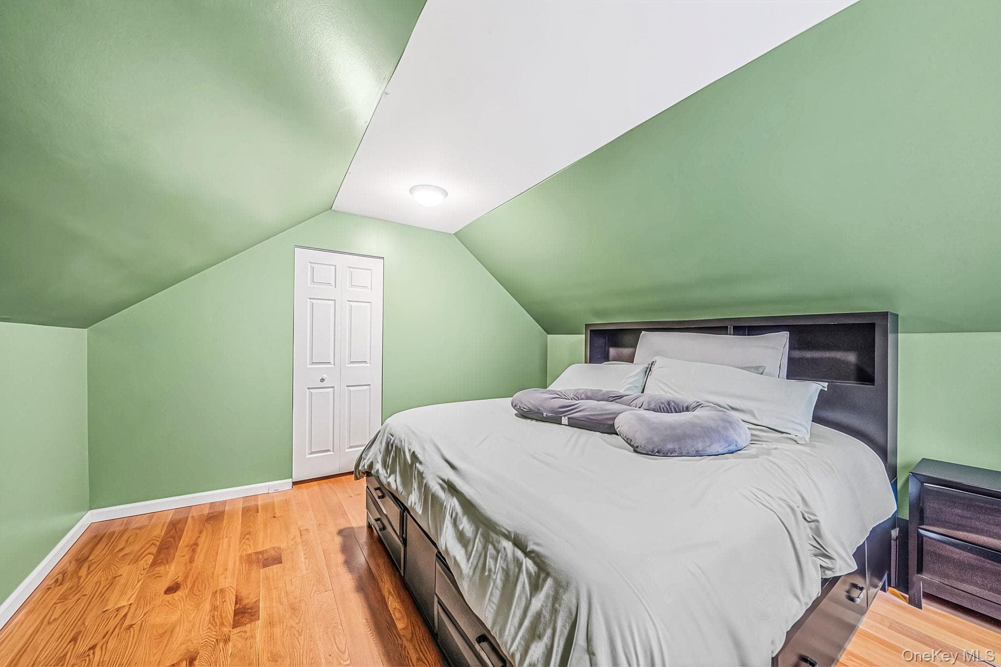 76 Corbin Avenue thumbnail 33