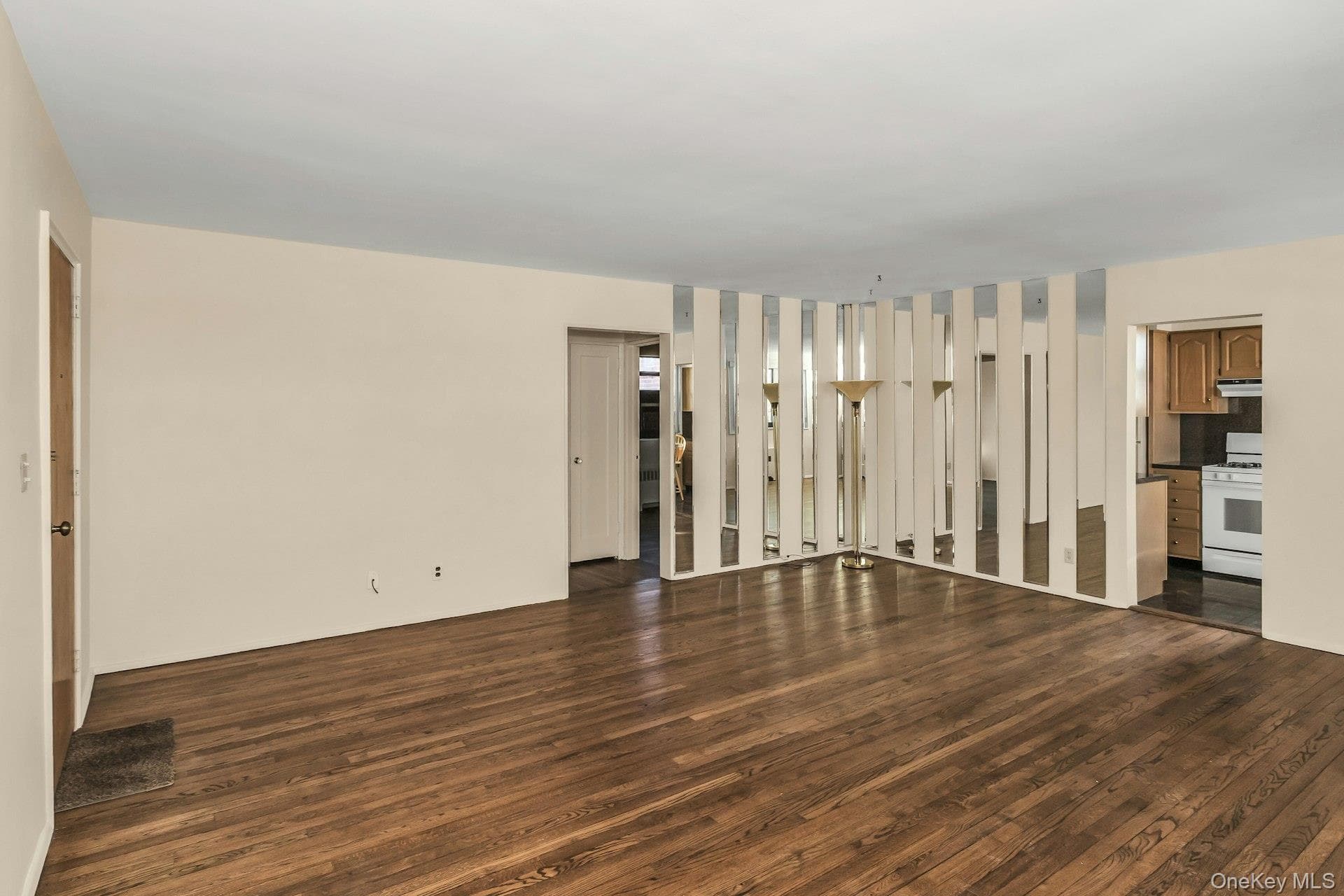 21-47 Utopia Parkway Unit: 2 thumbnail 3