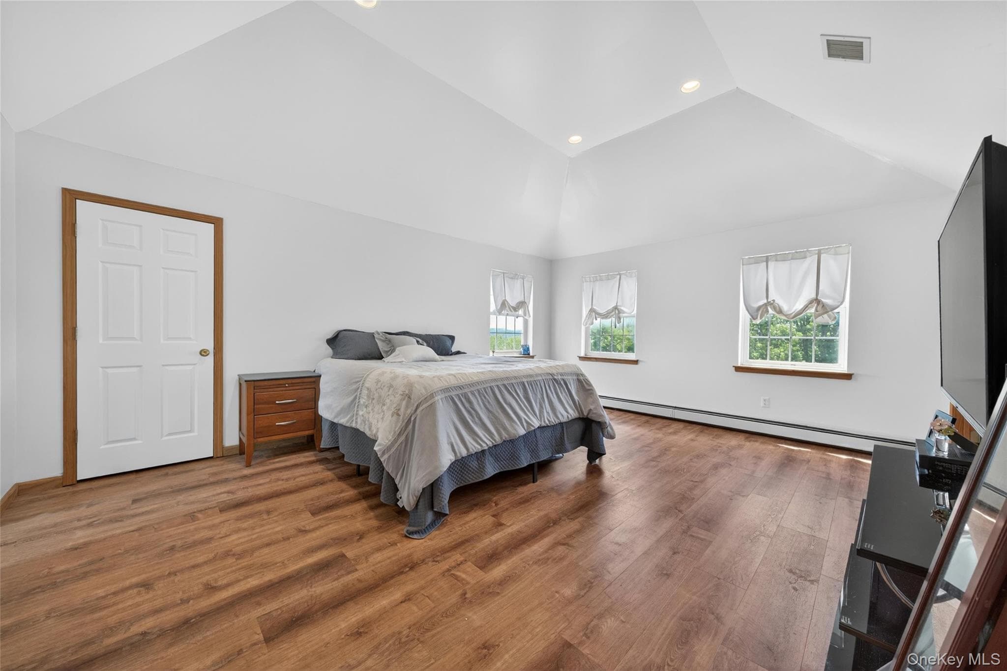 8 Alloway Crescent thumbnail 24