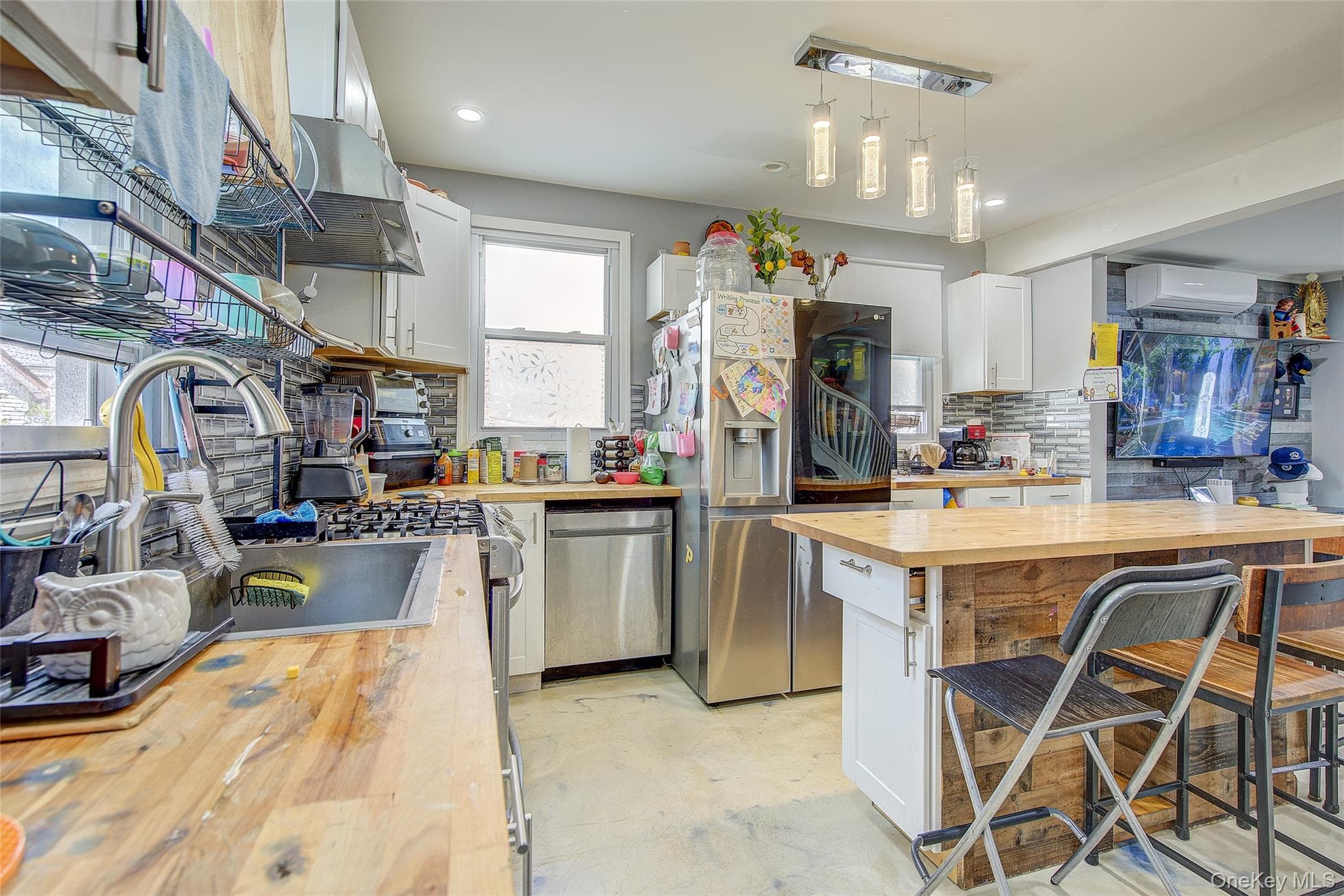 216-07 110th Avenue thumbnail 18