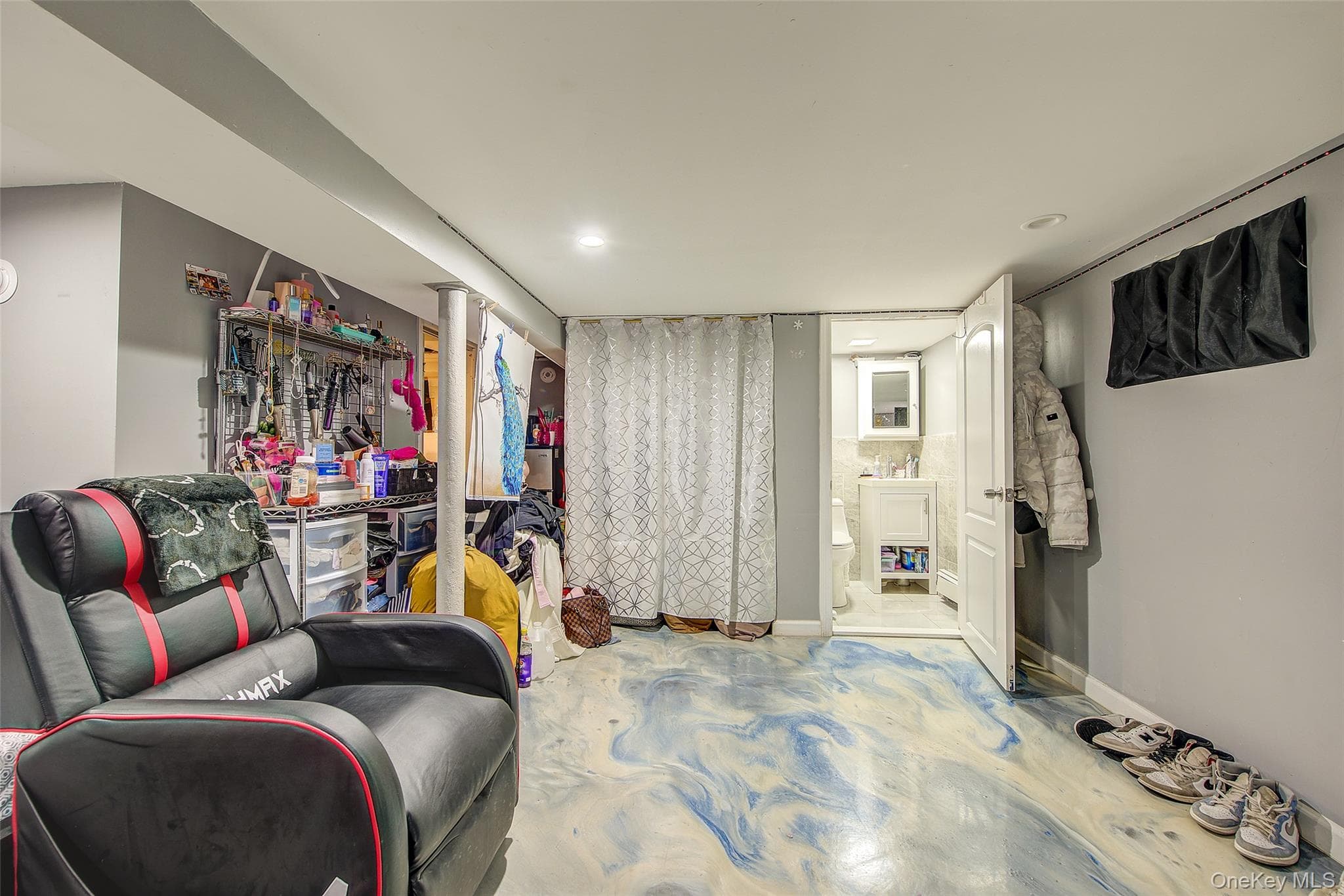 216-07 110th Avenue thumbnail 40