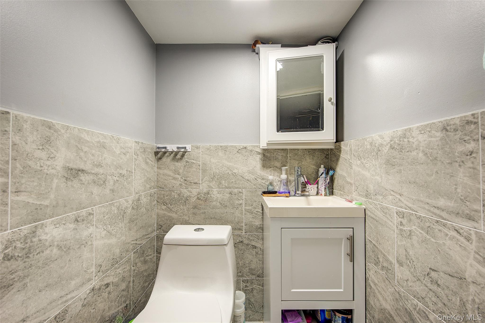 216-07 110th Avenue thumbnail 43