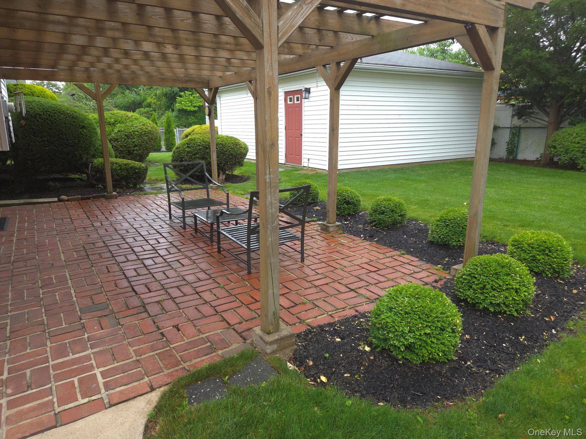 51 Eileen Avenue thumbnail 32