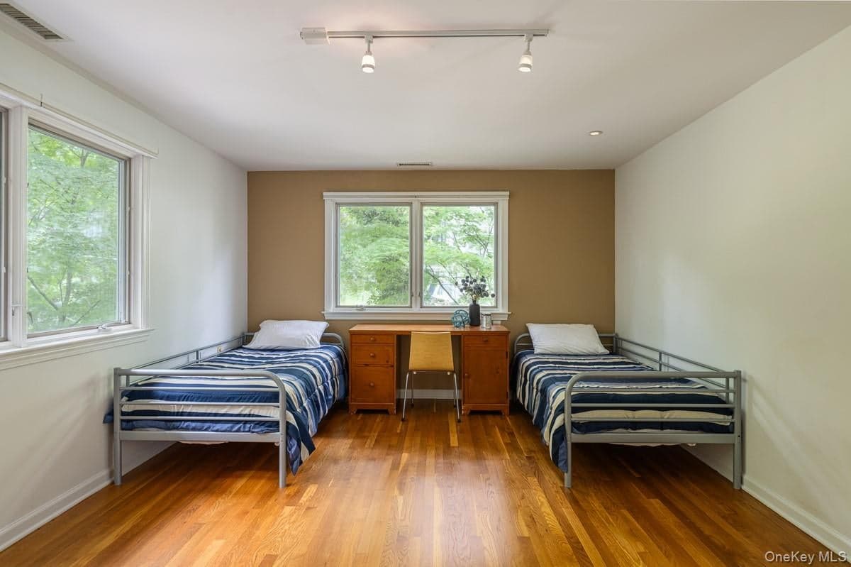 1 Deepwoods Lane thumbnail 15
