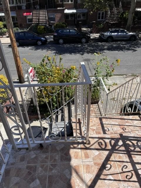 960 E 101st Street thumbnail 8