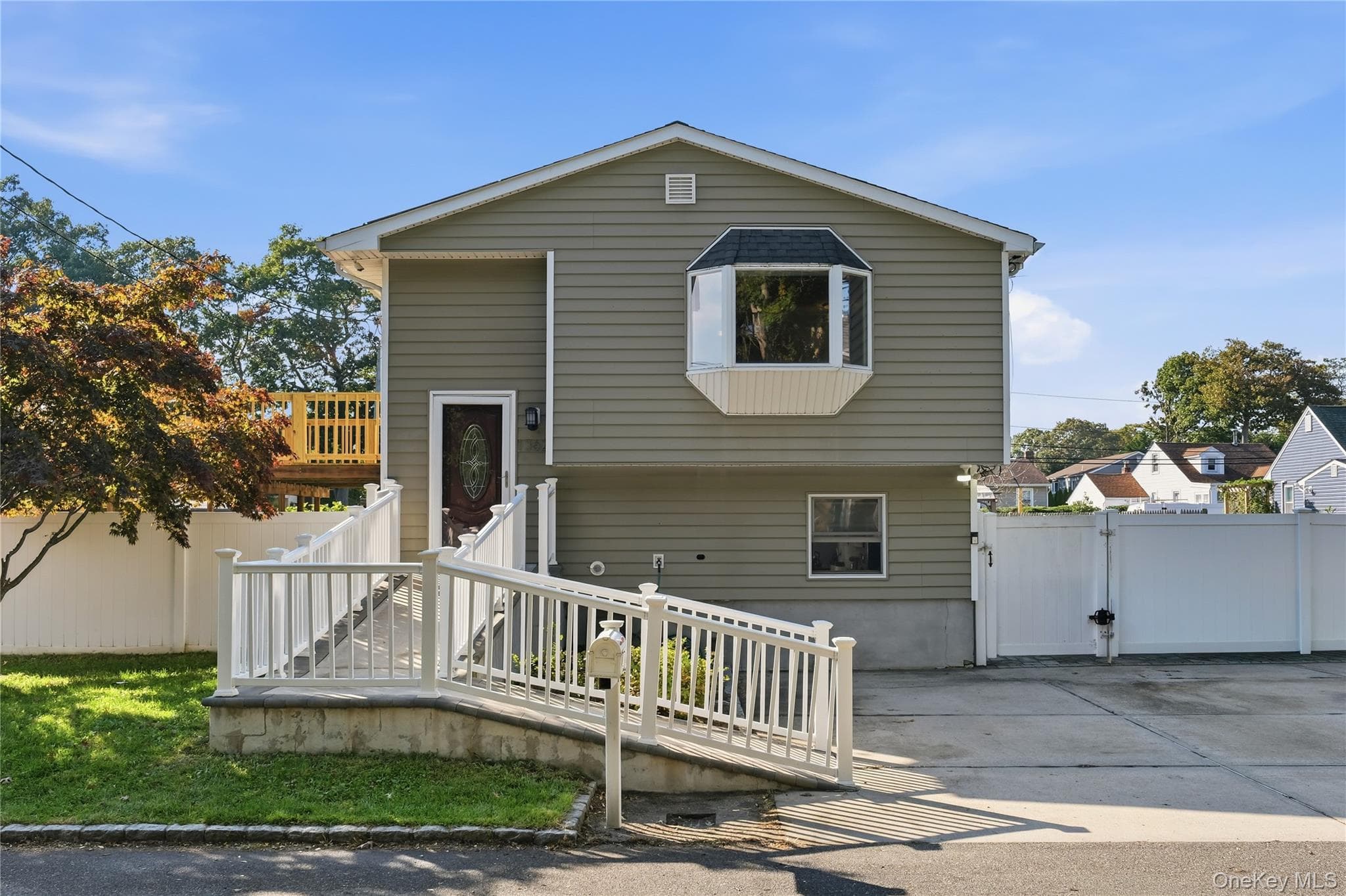 1362 Hummel Avenue thumbnail 2
