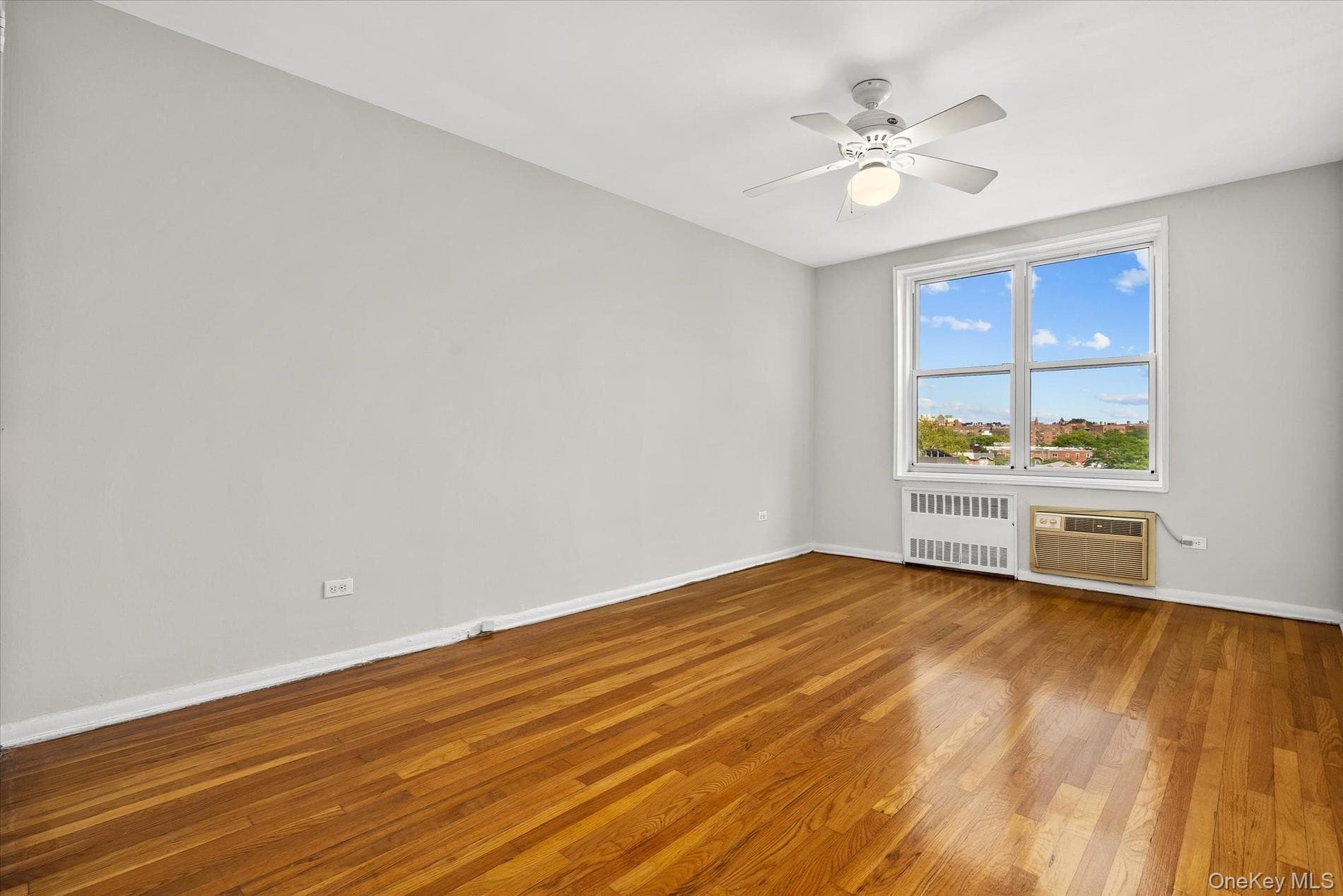 34-43 60 Street Unit: 4J thumbnail 9