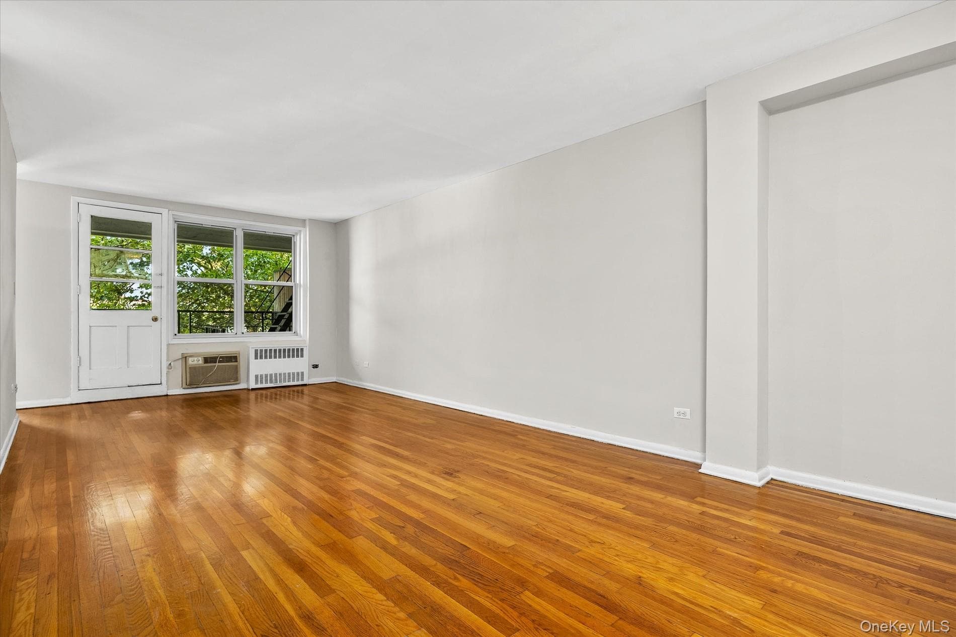 34-43 60 Street Unit: 4J thumbnail 3