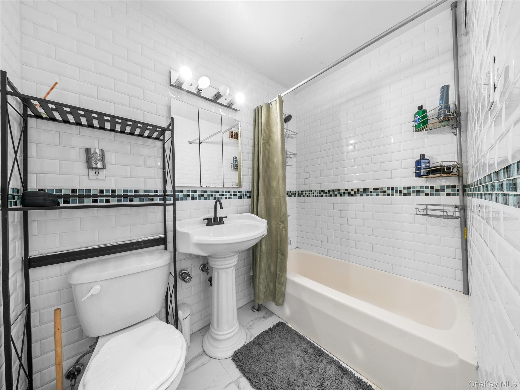 35-20 Leverich Street Unit: 209 thumbnail 15